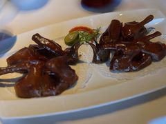 五香脆皮乳鸽-三号黄浦会Canton Table
