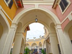 -佛罗伦萨小镇广佛名品奥特莱斯(疏港路店)