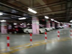 -大宁国际商业广场-地下停车库