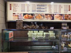 面包甜点陈列柜-国际饭店·帆声西饼屋(黄河路店)