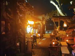 -城墙外BAR