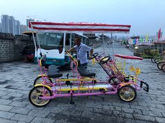-城墙带状公园-大同古城墙广场停车场