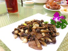 黑皮菇炒牛肉-乐兴海鲜餐厅