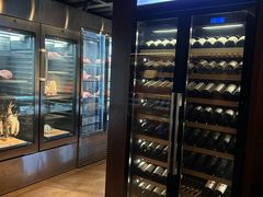 -MONICH牛排融合餐厅(和义大道购物中心店)