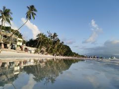 -Cha Cha's Beach Cafe