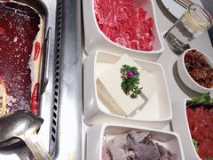 -海底捞火锅鲜切牛肉主题店(长寿路店)