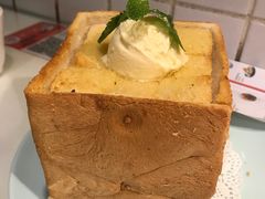 -新大咀港式茶餐厅(宝山万达店)
