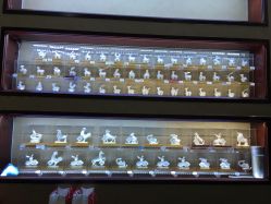 -凤凰县苗族银饰锻制技艺传习所