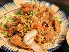 -Cuc Gach Quan Restaurant