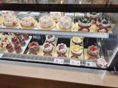 -花花卷卷·鲜食蛋糕(静安久光百货店)