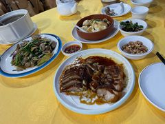 -鲤鱼塘农家山庄