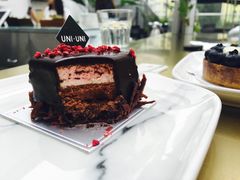 -UNI UNI(环亚凯瑟琳店)