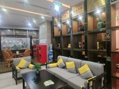 -手佳按摩·足疗·艾灸(龙江店)