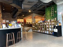 -光海书局(南京东路第一百货店)