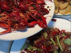 -嗨辣小聚·盘锦河蟹·海鲜烧烤龙虾(盘锦十年好店)