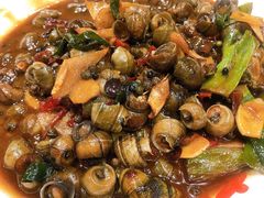 爆炒螺蛳-大萝卜烧烤羊蝎子烤全羊(新城河路店)