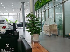 -奔驰利星行(北京花乡店)