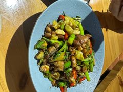 -蜗牛的家旅行主题云南菜餐厅.小酒馆(护国寺店)