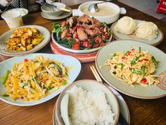 -七步香云南山里菜(昆明老街店)