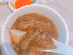 -顶上鱼翅燕窝专卖店