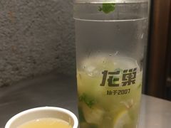 -龙巢盱眙龙虾·牛蛙·烧烤宵夜(八卦岭店)