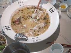 -渔语鱼酸菜鱼新川菜(来福士店)