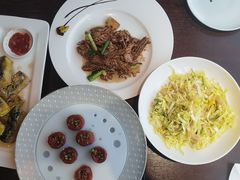 -湖畔鲁菜·二十年老字号餐厅(大明湖店)
