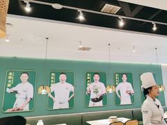 -费大厨辣椒炒肉(黄兴中心广场店)