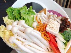 -享月汤皇·海鲜小火锅·聚会(曲江创意谷店)