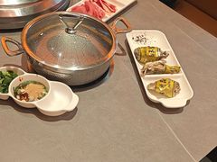 -黑金·寻焰自助百汇·烤肉·火锅(中街店)