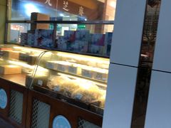 面包甜点陈列柜-九芝斋(解放路店)