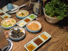 -明洞阿姨·韩式酱蟹烤肉·创意料理(三元桥店)