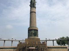 -人民防洪胜利纪念塔