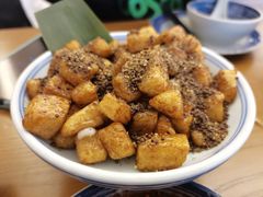 -包整·丝娃娃(一览甲秀楼风景店)