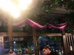 -六福烧烤酒馆(秦隆步行街店)