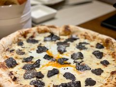 黑松露有机蛋Pizza-Atto Primo