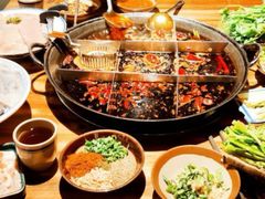 -周小明火锅(黑金冠社区店)