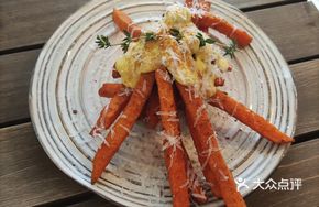 Yogurt-Cinnamon Sweet Potato Fries