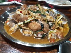 -蚝美人·生蚝海鲜烧烤(茶花园店)