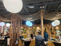 大堂-日进一片海.生腌海鲜火锅.宵夜烧烤(三里屯总店)