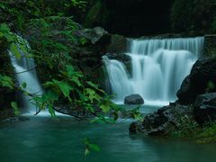 -华蓥山天意谷景区
