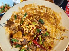 -方铲铲·成都板凳面(滨江银泰店)