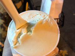 麦乳白咖啡-Dip in Gelato(富民路店)