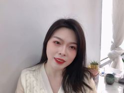 -爱的化妆工作室(雅地天际店)