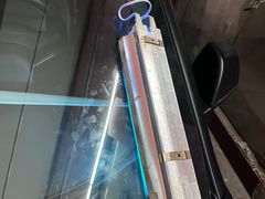 -鲨鱼皮汽车凹陷玻璃修复(静安店)