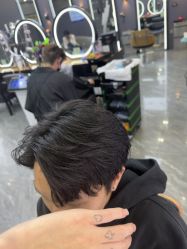 -藤野造型烫染·漂发