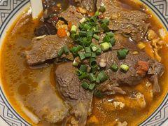 招牌大片牛肉粉-粉吖吖·邵阳米粉(体育西路店)