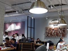 大堂-必胜客(百联又一城店)