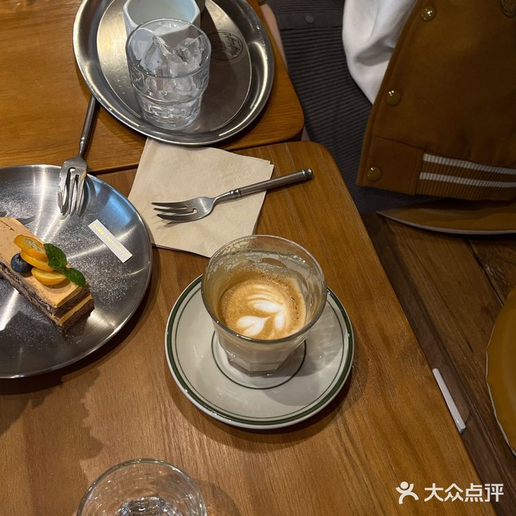 青岛咖啡 / 高岭之光