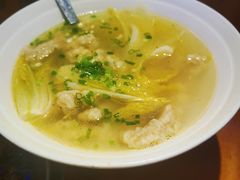 -休记光头香辣蟹干锅(绵竹店)